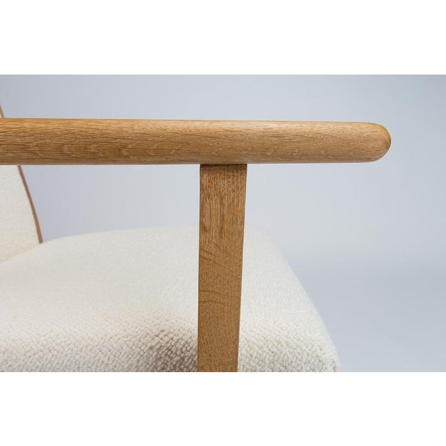 Set of Vintage Danish Chairs in Oak and Wool Boucle by Hans Wegner for Getama, 1960s For Sale - Image 5 of 9