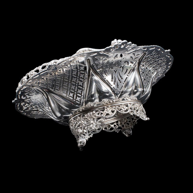 Vintage Decorative Cake Basket, English, Silver Plate, Fruit Dish, Mid Century For Sale - Image 10 of 12
