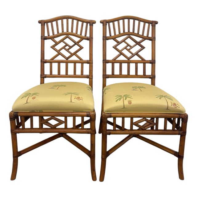 Late 20th Century Pair of Rattan Chippendale-Style Dining Chairs With Fretwork Backs For Sale
