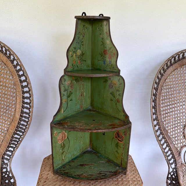 19th Century European Hand Painted Green Wooden Corner Wall Shelf With Floral Motifs For Sale - Image 9 of 12