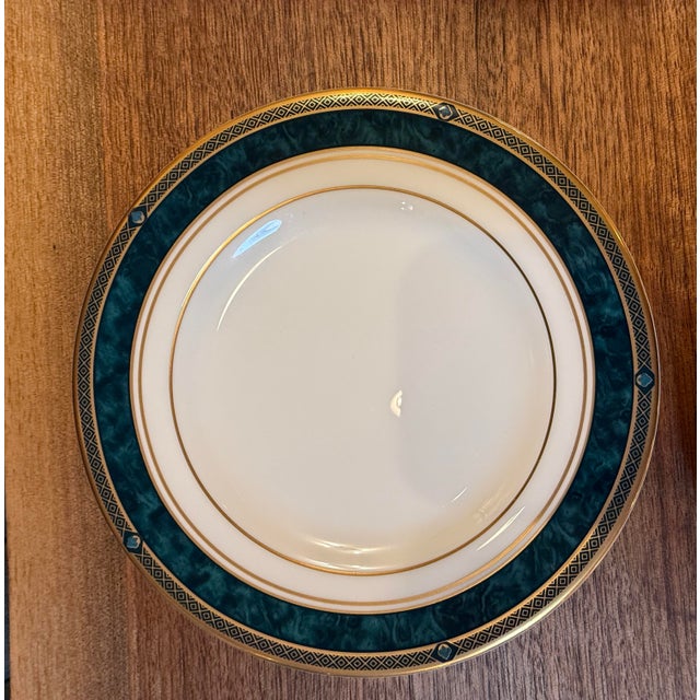1990s Art Deco Royal Doulton Biltmore Fine China, Setting for Eight - 40 pcs For Sale - Image 9 of 12
