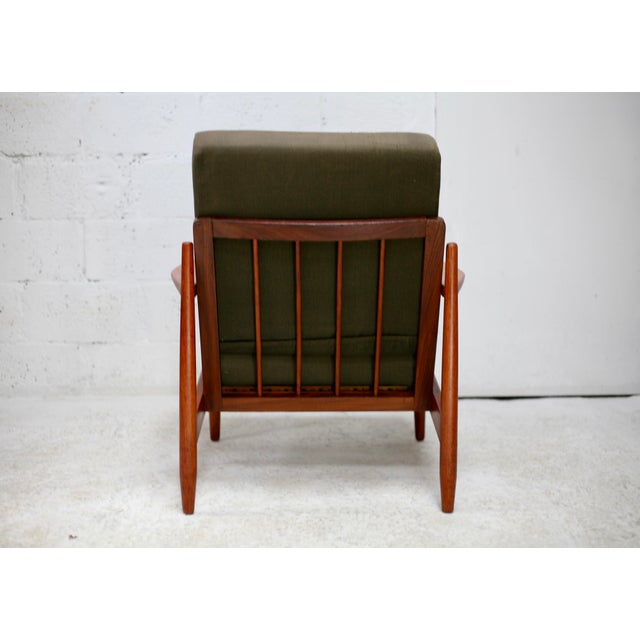 Vintage Scandinavian Lounge Chair, 1960 For Sale - Image 11 of 18