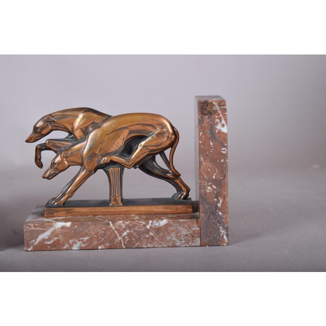 Art Deco Greyhound Bookends in Bronze-Finished Metal on Red Marble, 1930s, Set of 2 For Sale - Image 4 of 8