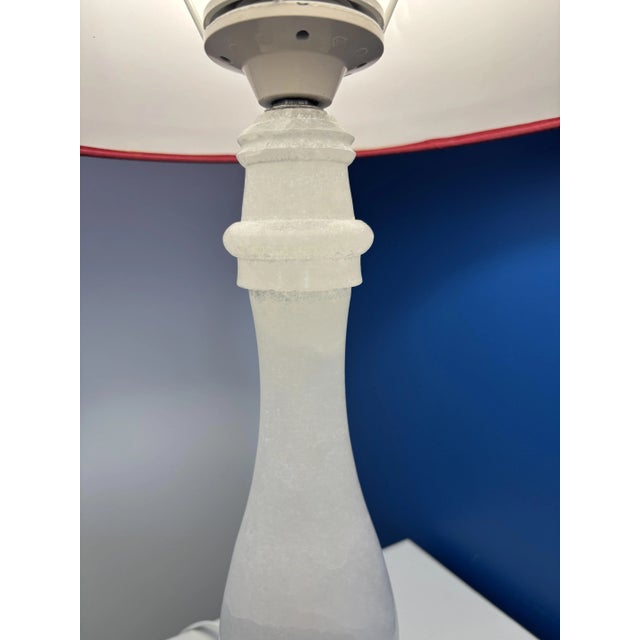 Vintage White and Red Alabaster Table Lamp For Sale - Image 4 of 5