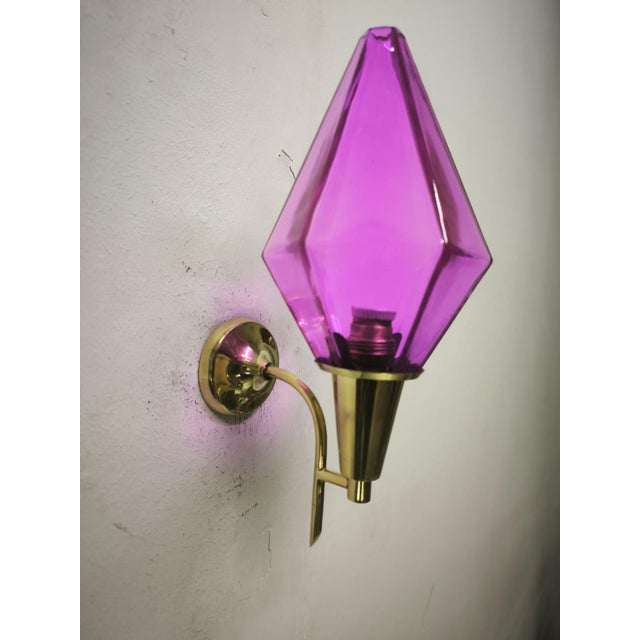 Metal Brass Wall Lamp with Lilac Murano Glass, 1950s For Sale - Image 7 of 12