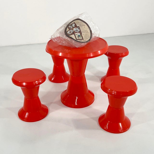 Taormina Table & Stools from Giganplast, 1970s, Set of 5 For Sale - Image 9 of 11