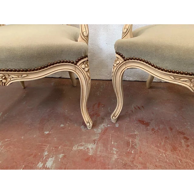 Louis XV Style Cabriolets in Patinated Beech, Set of 2 For Sale - Image 4 of 11