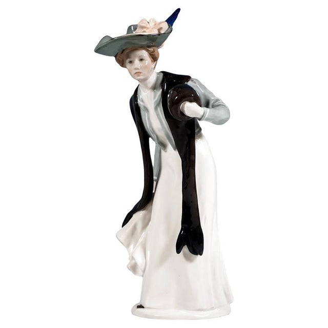 Blue Large Art Nouveau Lady with Muff Figurine by Konrad Hentschel for Meissen, 1906 For Sale - Image 8 of 8