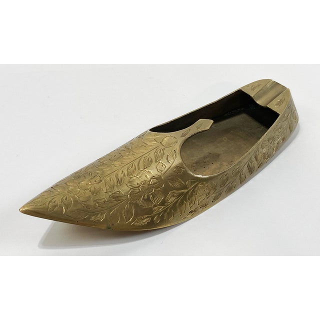 Indian Mid 20th Century Brass Etched Indian Slipper Shoe Ashtray For Sale - Image 3 of 8
