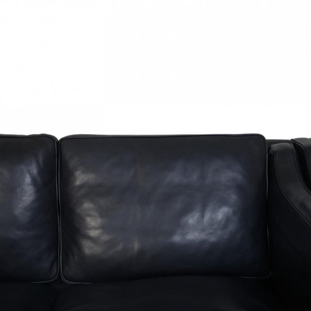 2213 Three-Seater Sofa in Black Leather by Børge Mogensen, 2012 For Sale - Image 6 of 18