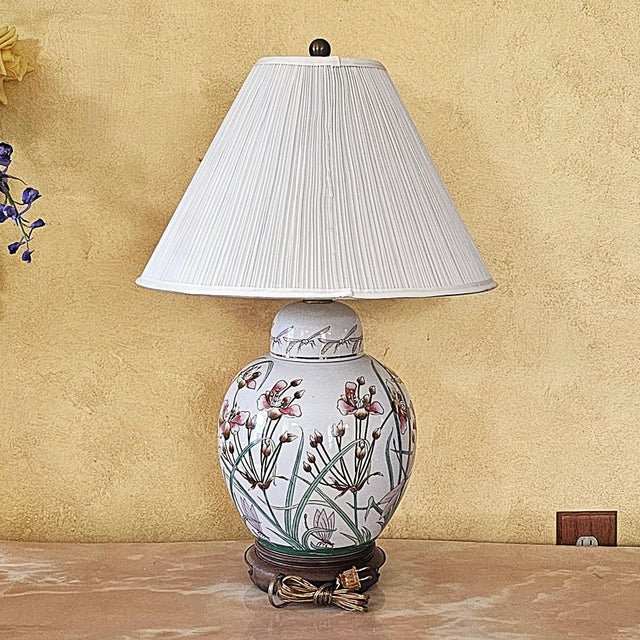Late 20th Century Vintage Maitland-Smith Hand-Painted Chinoiserie Floral Porcelain Ginger Jar Table Lamp For Sale - Image 5 of 18