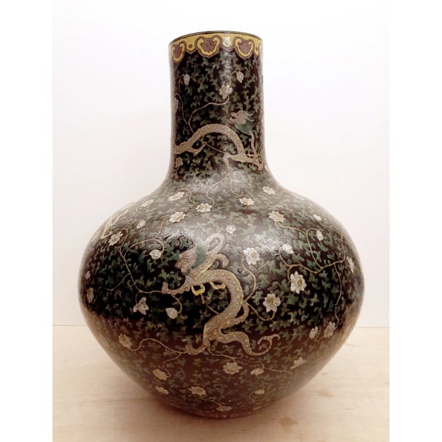 Large Early 20th Century Chinese Porcelain Dragon Tianqiuping For Sale - Image 4 of 13