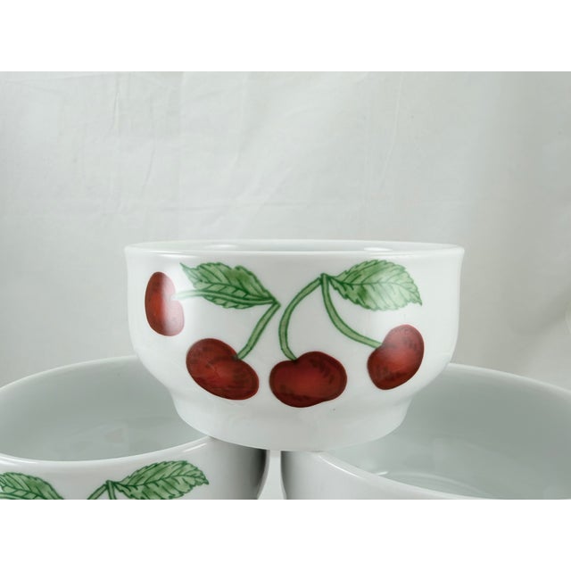 Mid-Century Modern 1970s Richard Ginori Italy Cherries Serving Bowl Set - Set of 8 For Sale - Image 3 of 6