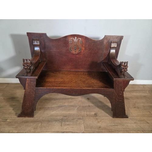 This piece of furniture exudes classic elegance. A very stylish seating option for any living space. Crafted from high-...
