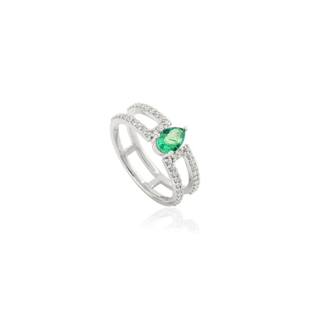 14k White Gold Pear Emerald and Diamond Split Band Ring Size 6 For Sale - Image 4 of 14