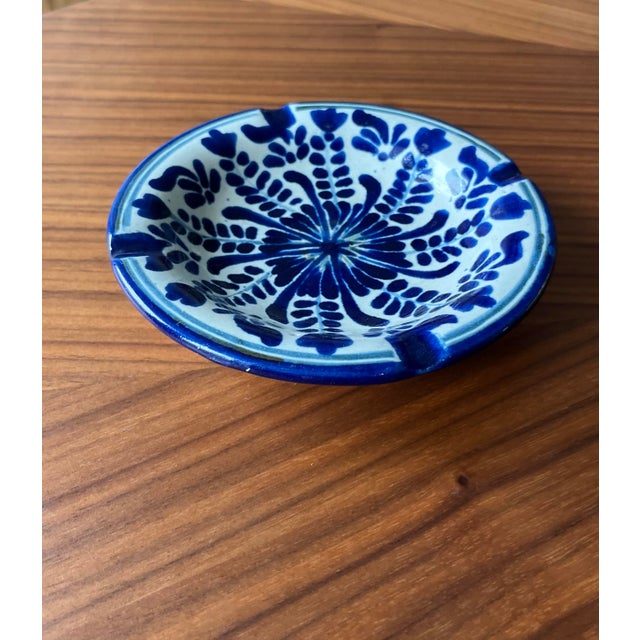 Late 20th Century Vintage Hand-Painted Mexican Talavera Ashtray For Sale - Image 5 of 7