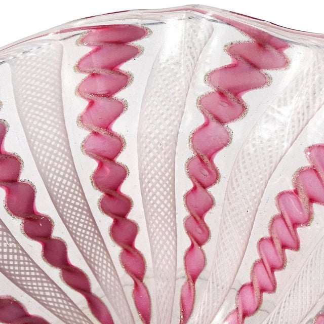 Mid 20th Century Murano Vintage White Pink Copper Aventurine Ribbons Italian Art Glass Ruffled Rim Gold Leaf Foot Bowl For Sale - Image 5 of 8