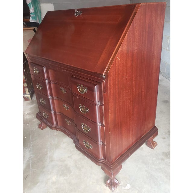 1960s Maddox Refinished Red Mahogany Block / Slant Front Secretary Desk With Key For Sale - Image 5 of 12