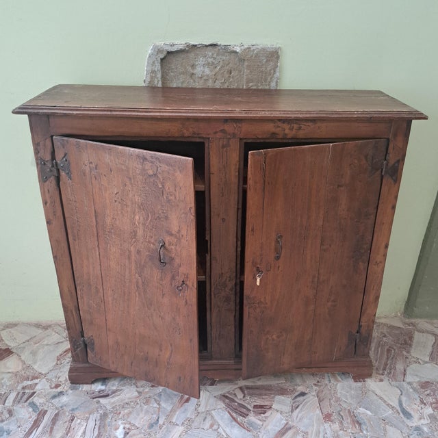 Vintage Umbrian Brown Sideboard in Poplar For Sale - Image 6 of 8