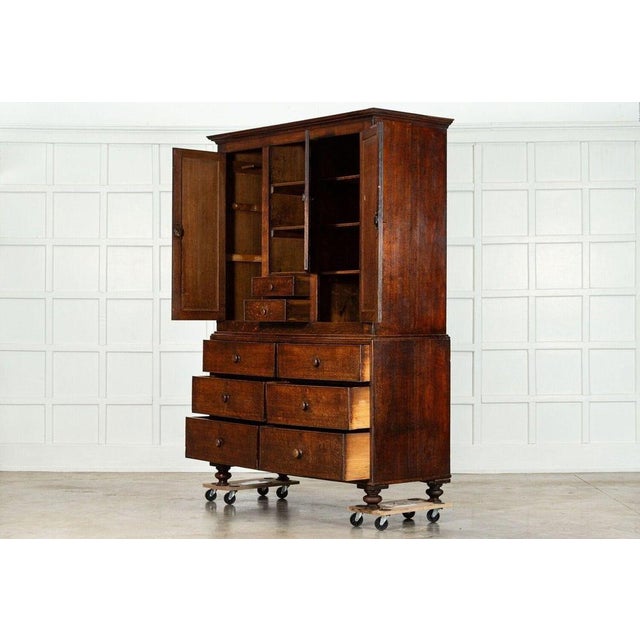 Early 19th Century Large Georgian English Oak Linen Press Cupboard, 1820s For Sale - Image 5 of 15