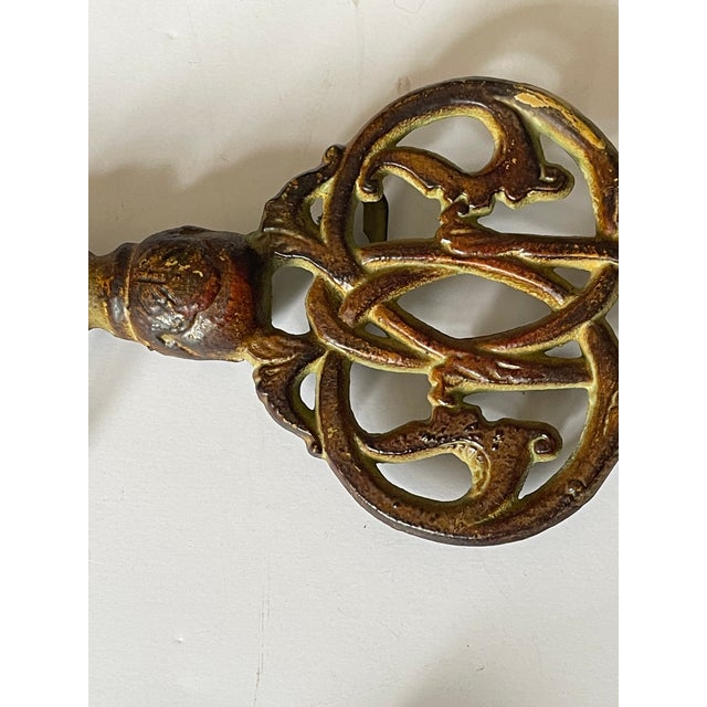 1960s Pair of Vintage Brass Wall Key Hangers For Sale - Image 5 of 5