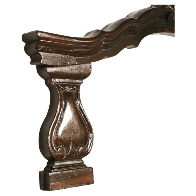 Antique Italian Architectural Carved Walnut Crest, 18th Century, in Very Good conditions. Designed before 1890