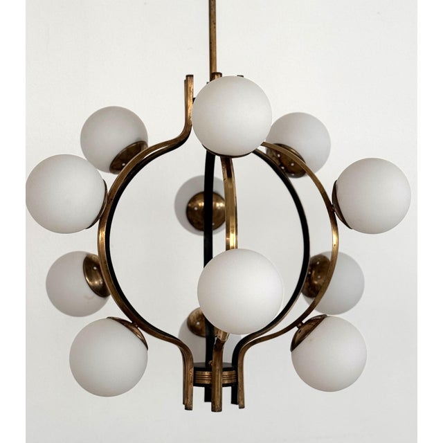 Cream Mid-Century Italian Brass and Opaline Glass Chandelier from Stilnovo, 1950s For Sale - Image 8 of 18