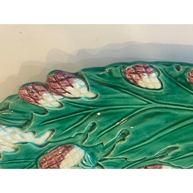 1920s French Majolica Asparagus & Artichoke Barbotine Platter by Bavent, C. 1900 For Sale - Image 5 of 13
