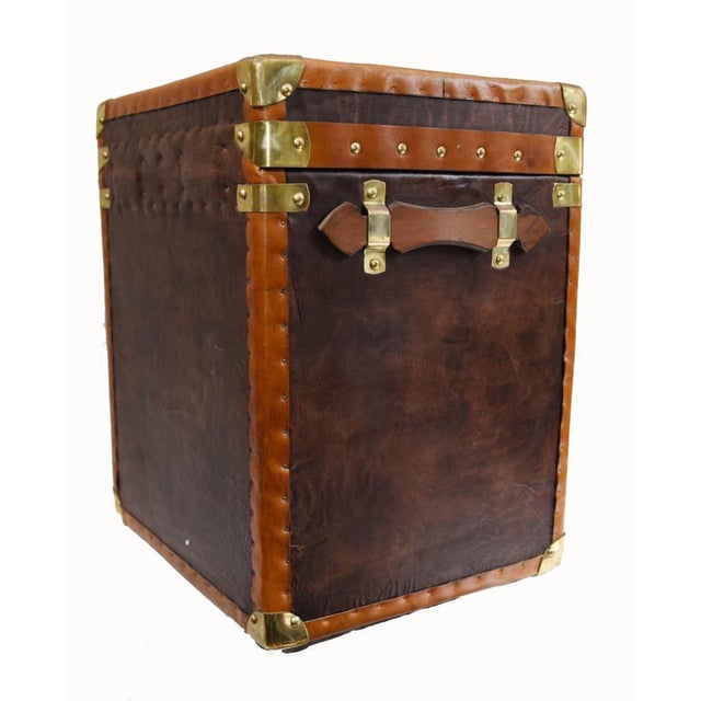 Gorgeous single English leather steamer trunk box Also function as atrendy side table. Dimensions are in inches (CM) Width...