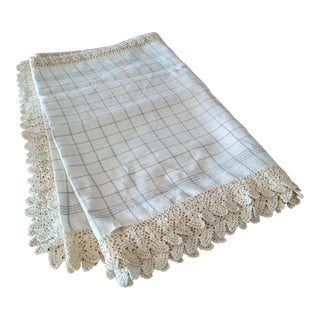 Vintage Linen Checkered Tablecloth With Crochet Details For Sale