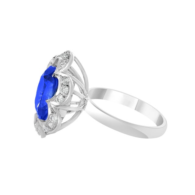 4.5 Carat Diffused Blue Sapphire and Diamond 18 Karat White Gold Cocktail Ring For Sale - Image 18 of 18