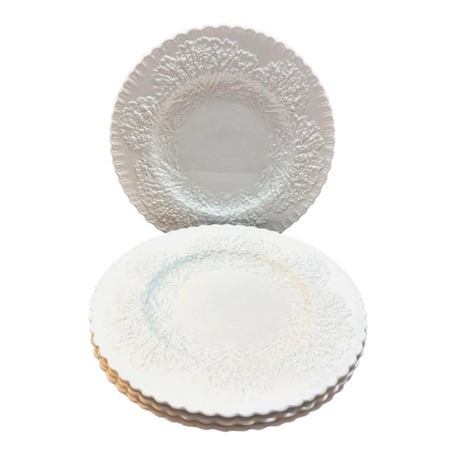 1930s Spode Savoy Cabbage Leaf Embossed White Dinner Plates — English Bone China, Set of 4 For Sale