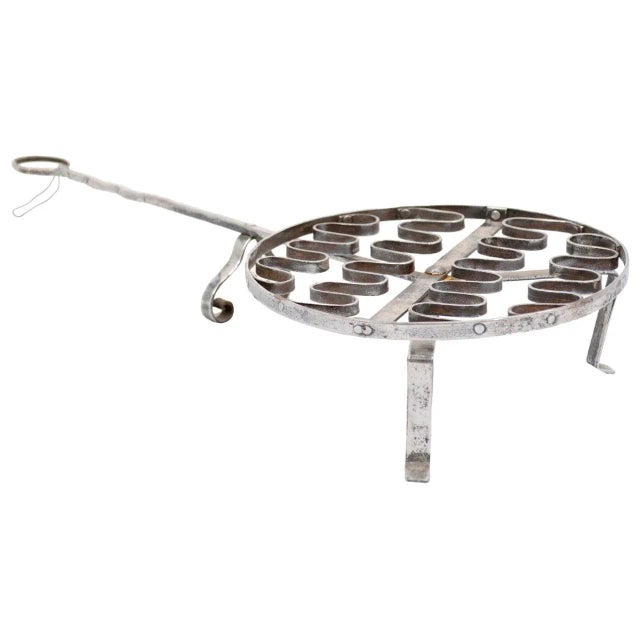 French 19th Century Iron Fireplace Grill with Petite Feet and Long Handle For Sale - Image 13 of 13