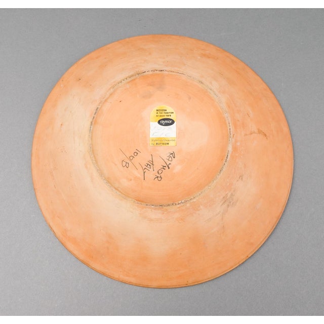 Mid 20th Century Raymor Bitossi Alvino Bagni Italy Mid-Century Modern Terra Cotta Art Pottery Plate For Sale In Miami - Image 6 of 7