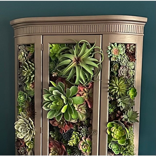 Bring the breathtaking beauty of a vertical garden into your home with absolutely none of the maintenance! This one-of-a-...