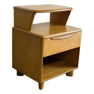 Heywood Wakefield Maple Nightstand Wooden End Table Bedside Storage Mid-Century Modern 1950s For Sale