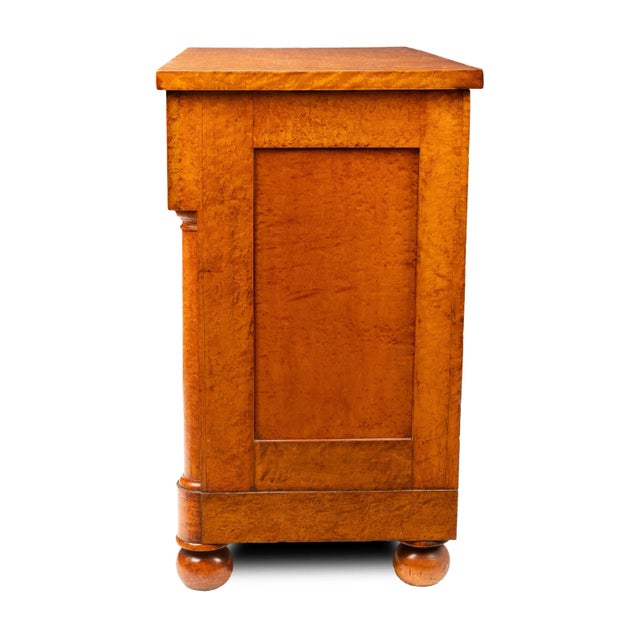Early 19th Century American Neo Classic Bird's Eye Maple Four Drawer Chest For Sale - Image 5 of 9