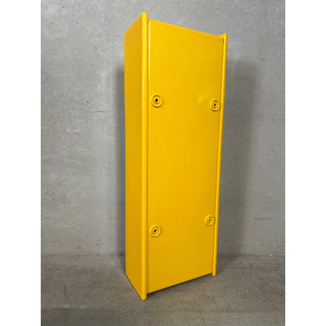 Vintage Yellow Medicine Cabinets by Olaf von Bohr for Gedy, Italy, 1980s, Set of 2 For Sale - Image 9 of 16