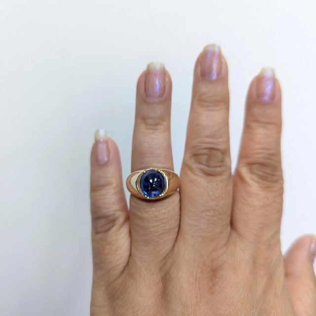 Beautiful 6.59 ct. blue sapphire oval cabochon handmade in 14k yellow gold. Ring size 7.75. Metal: Yellow Gold Stone: Blue...