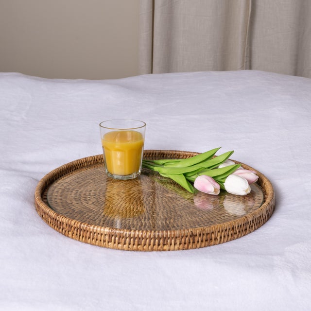 Artifacts Rattan 16" Round Serving Tray, Honey Brown with Glass Insert For Sale - Image 4 of 9
