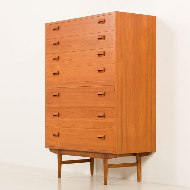 Wood Chest of Drawers by Børge Mogensen for Søborg Møbelfabrik, 1960s For Sale - Image 7 of 11