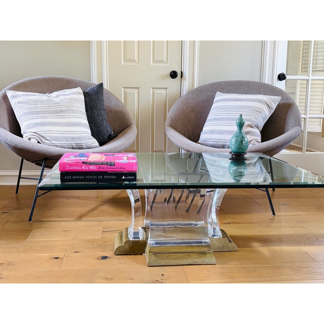 Postmodern Spectrum Ltd. "Washington" Lucite, Cast Brass & Beveled Glass Cocktail Table, Attributed to Jeffrey Bigelow, Circa 1985–1987 For Sale - Image 3 of 16