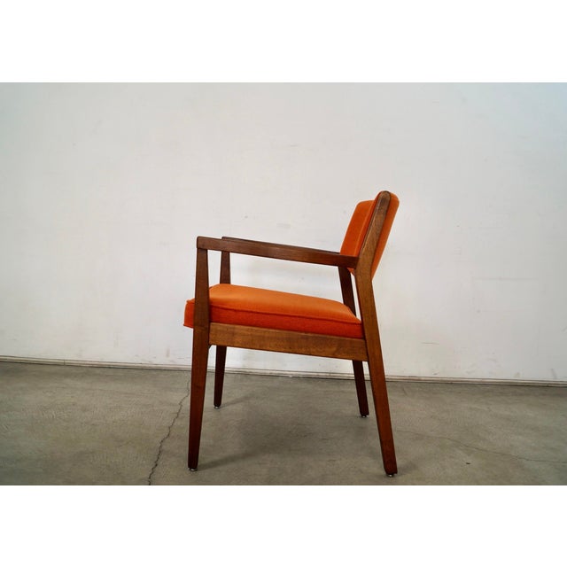 1960’s Mid-Century Modern Walnut Armchair by Alma Desk Company For Sale In Los Angeles - Image 6 of 12