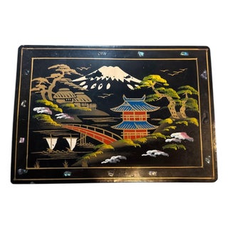 1920s Japanese Lacquered Jewelry Box For Sale