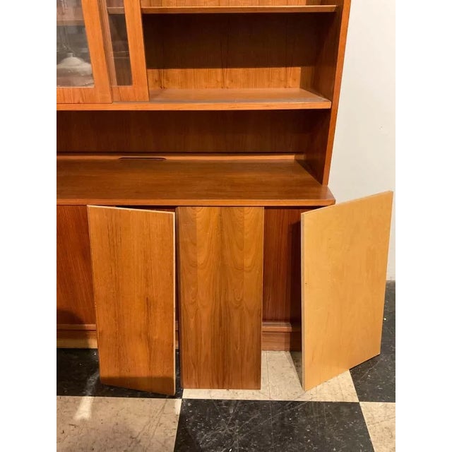 1970s Poul Hundevad Teak Glass Door Bookcase / China Cabinet Made in Denmark For Sale - Image 4 of 12
