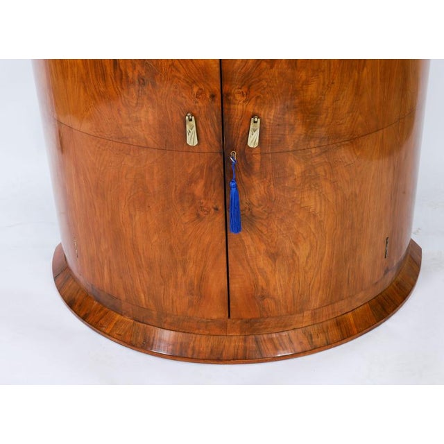 Antique Art Deco Burr Walnut Cocktail Cabinet from Hille, 1920s For Sale - Image 11 of 18