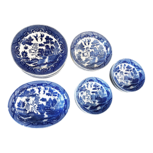 Vintage Blue and White Willow Pattern Decorative Set of 21 Plates Made in Japan