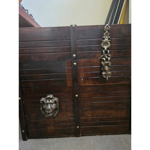 This Trunk or Blanket Chest can also be used as a coffee table. This piece shows versatility and personality were ever you...