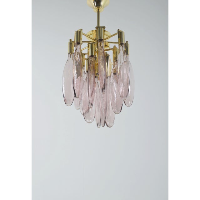 Gold Italian Chandelier in Brass with Tear-Shaped Murano Glass, 1970s For Sale - Image 8 of 10
