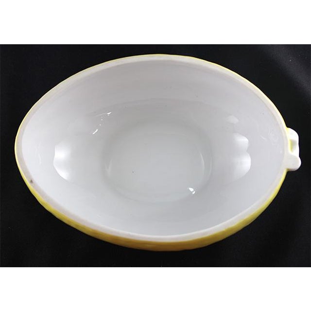 Mid 20th Century Mottahedeh Ceramic Melon Shape Lidded Tureen For Sale In Saint Louis - Image 6 of 10